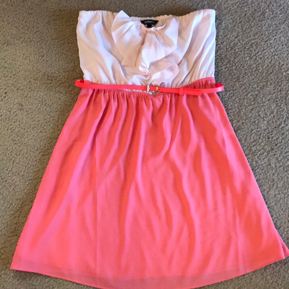 Two toned pink strapless Express dress